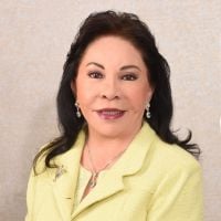 perfil-dra-maria-luisa-piraquive